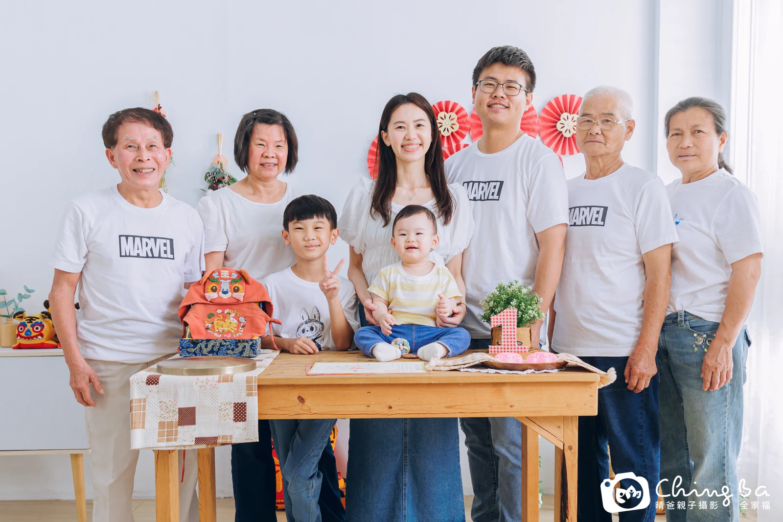 羲羲周歲抓周儀式的紀錄（2025 年夏季）