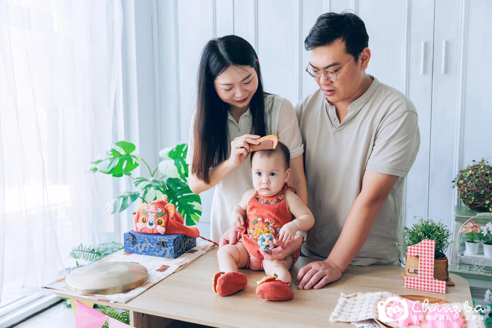 糯糯在台中拍小家庭抓周的珍貴一刻