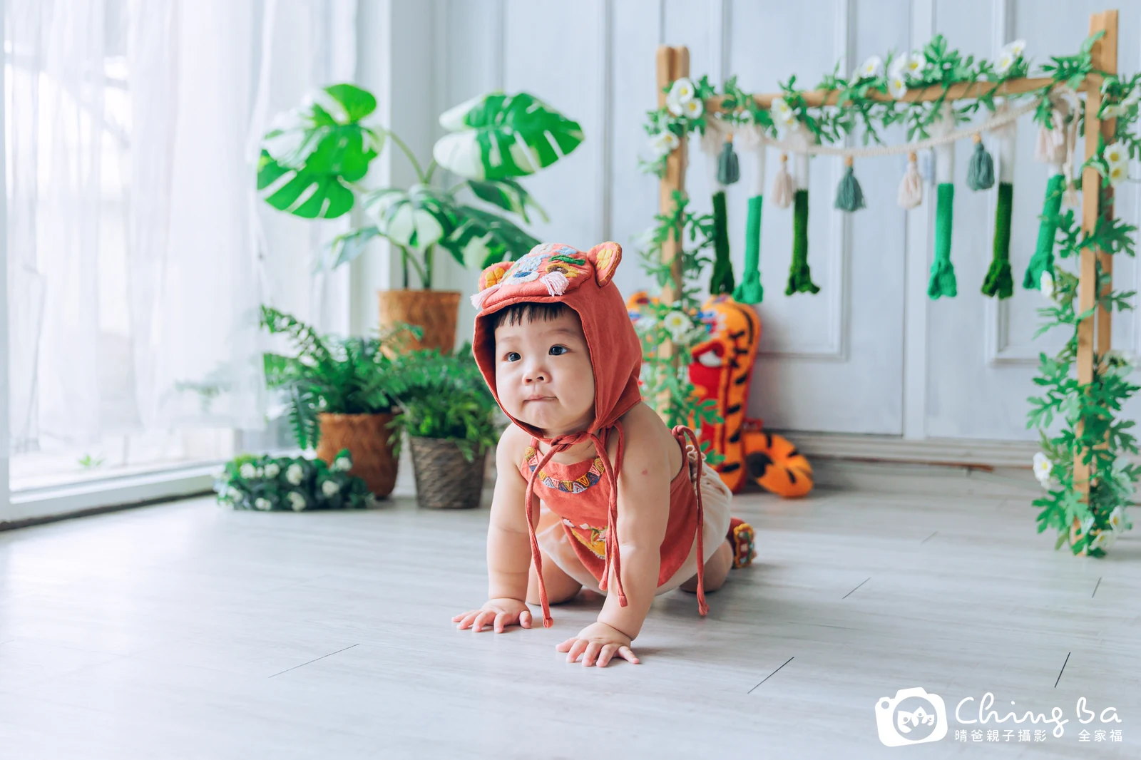 Q比 1 歲寶貝 台中小家庭抓周紀念照｜晴爸親子攝影