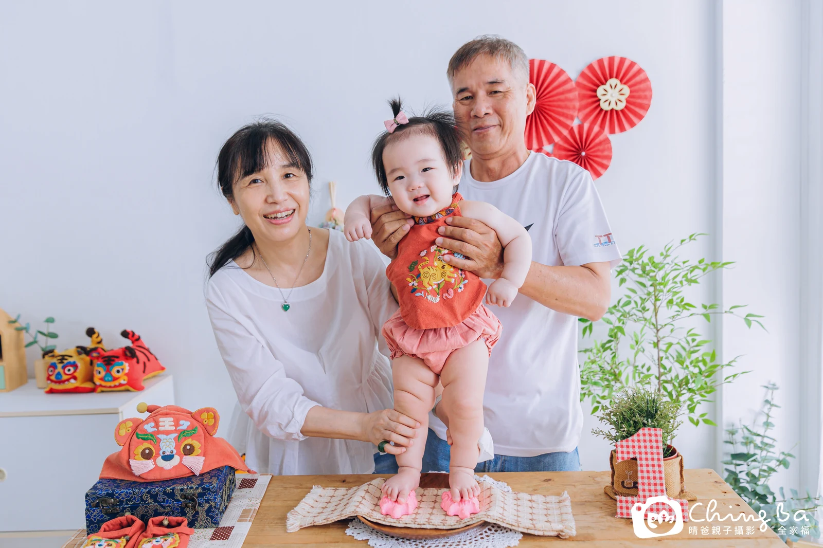 玥玥周歲抓周儀式的紀錄(2024 年秋季)