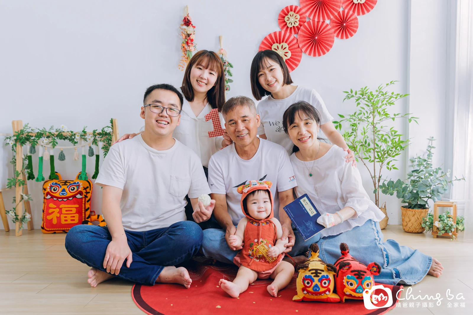 小家庭抓周拍作品｜2024 年秋季｜晴爸親子攝影