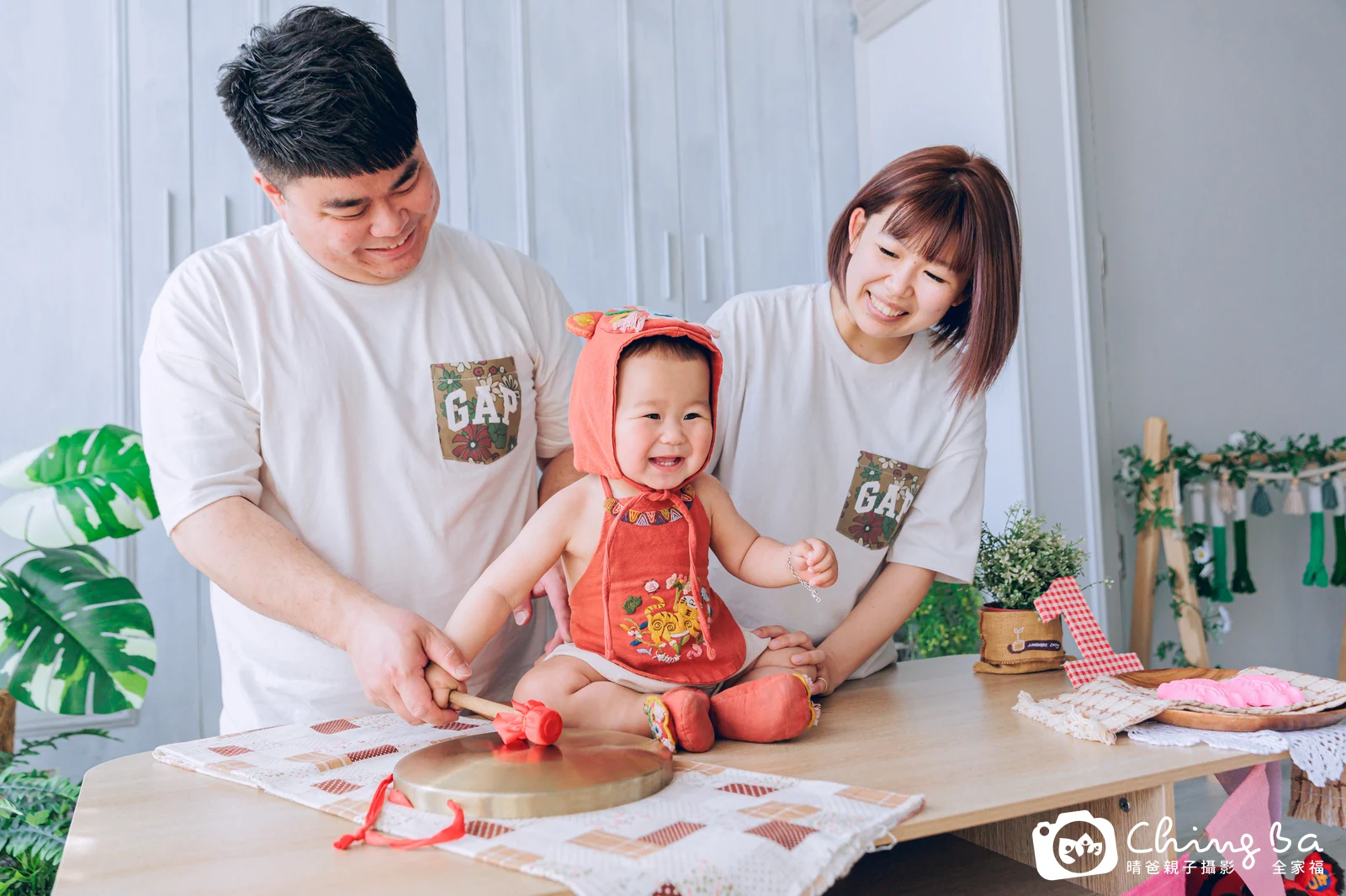 小家庭抓周拍作品|2023 年春季|晴爸親子攝影