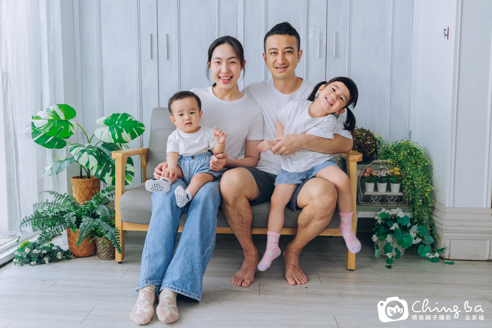 珩珩周歲抓周儀式的紀錄(2025 年夏季)