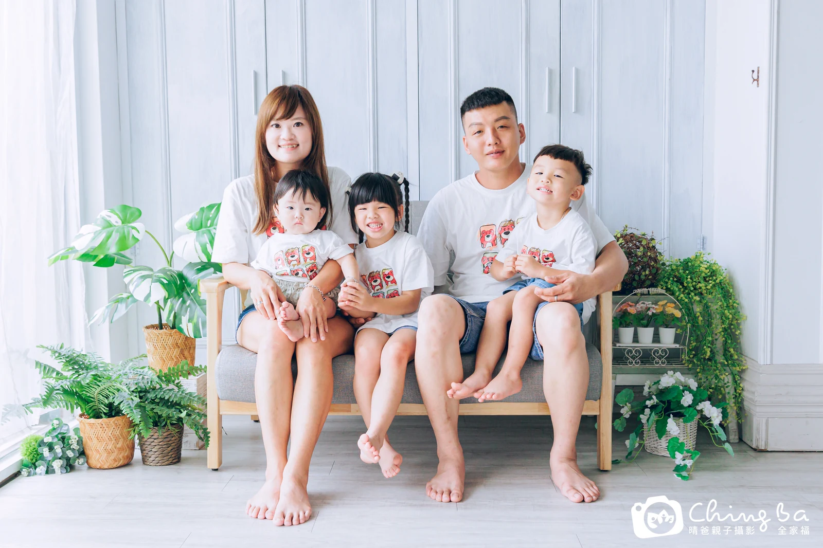 小家庭抓周拍作品|2023 年夏季|晴爸親子攝影