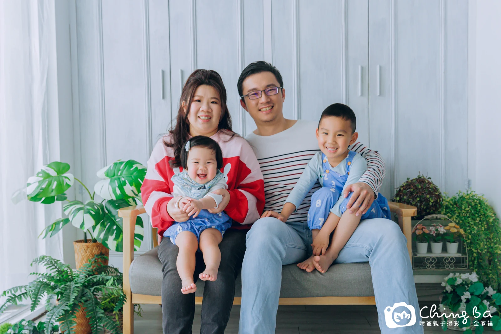 小家庭抓周拍作品|2025 年春季|晴爸親子攝影