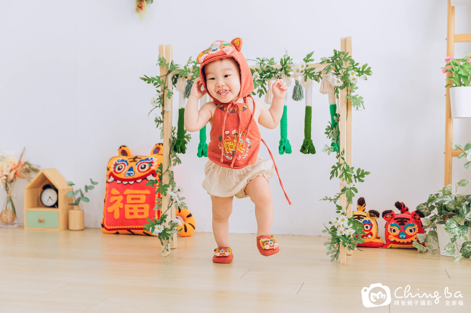 小家庭抓周拍作品|2023 年秋季|晴爸親子攝影