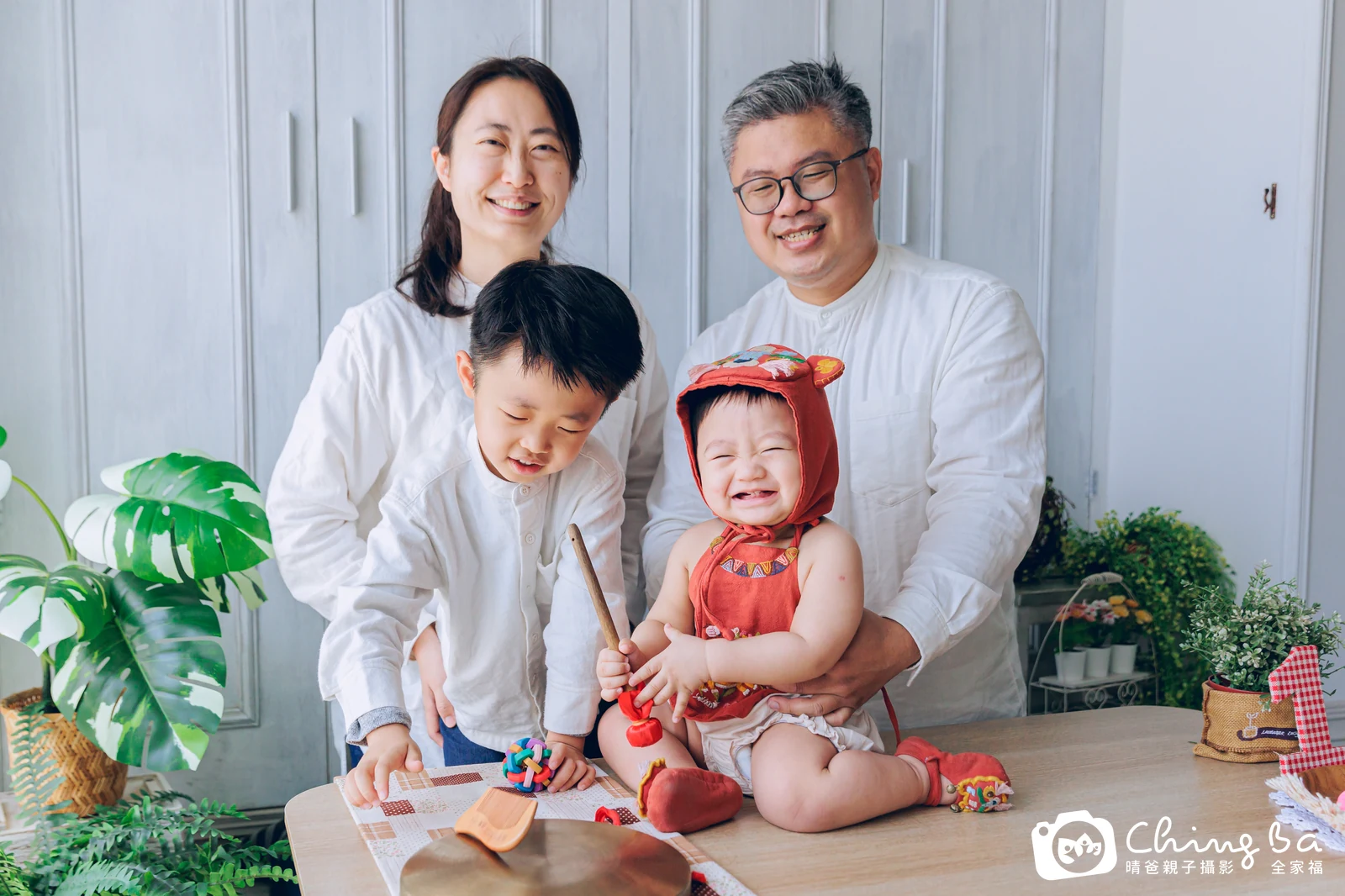 小家庭抓周拍作品|2023 年春季|晴爸親子攝影