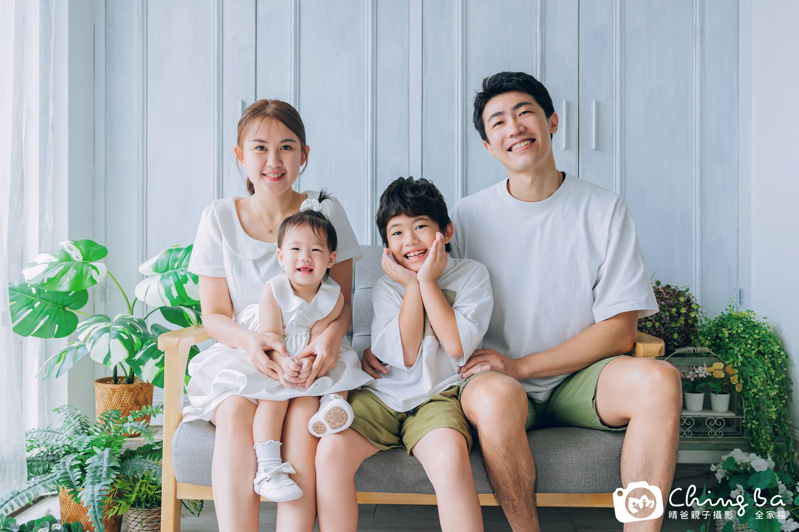 小家庭抓周拍作品｜2025 年秋季｜晴爸親子攝影