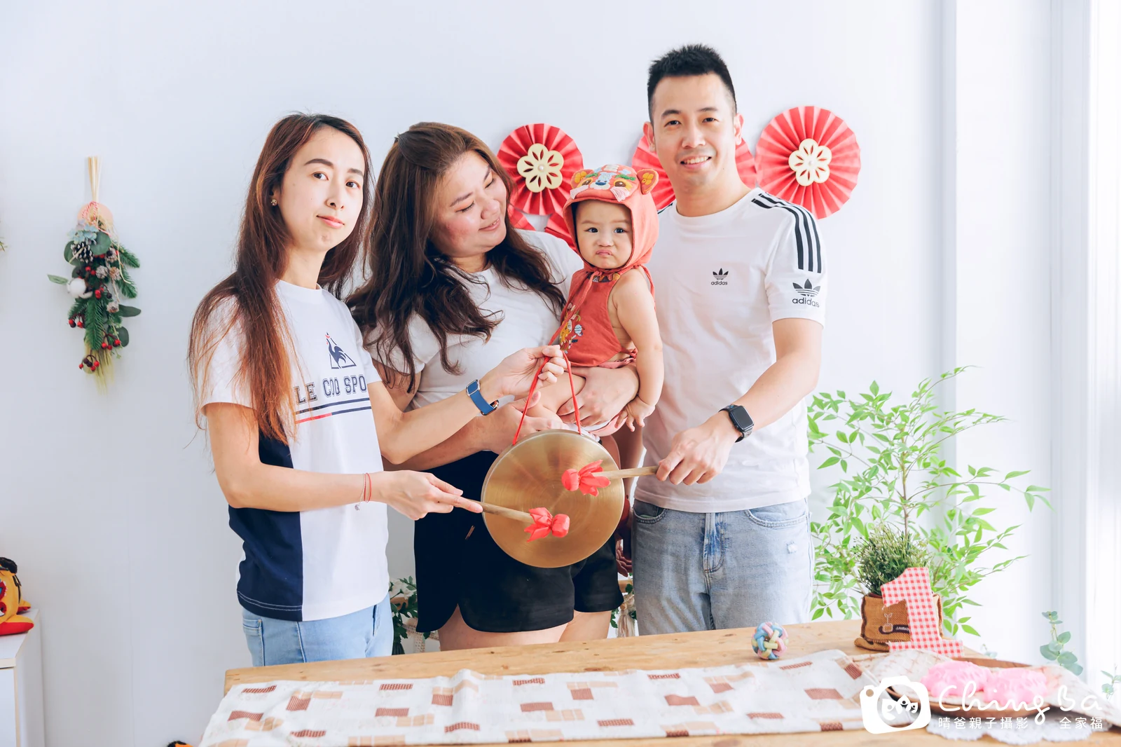 小家庭抓周拍作品｜2025 年春季｜晴爸親子攝影