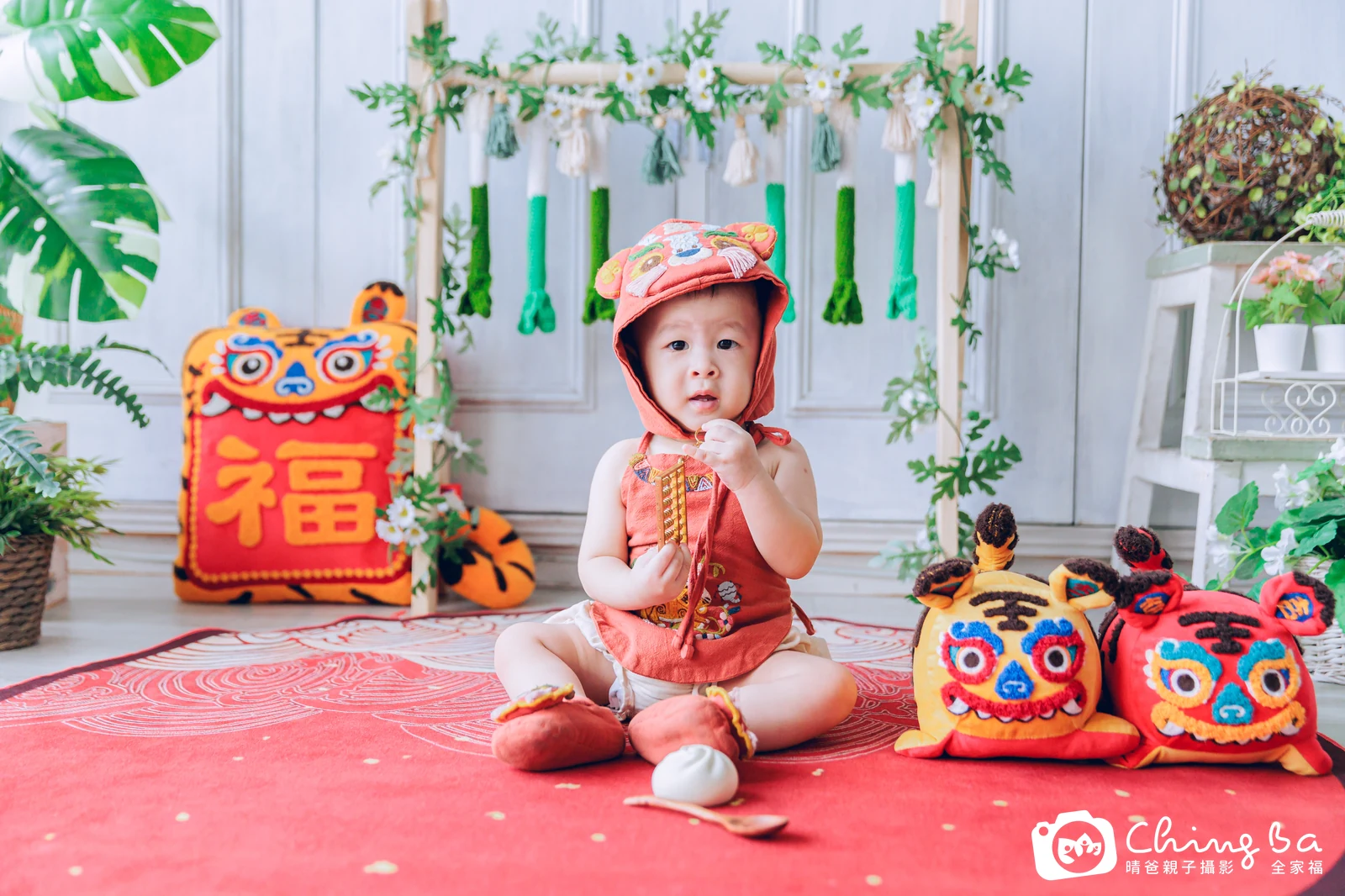 駿周歲抓周儀式的紀錄（2023 年夏季）