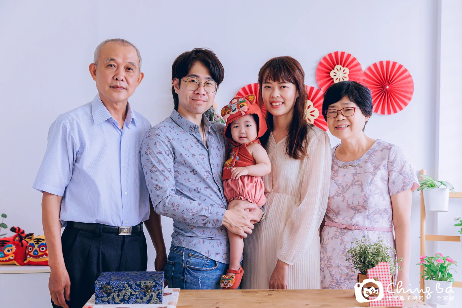 崴崴 1 歲寶貝 台中小家庭抓周紀念照｜晴爸親子攝影