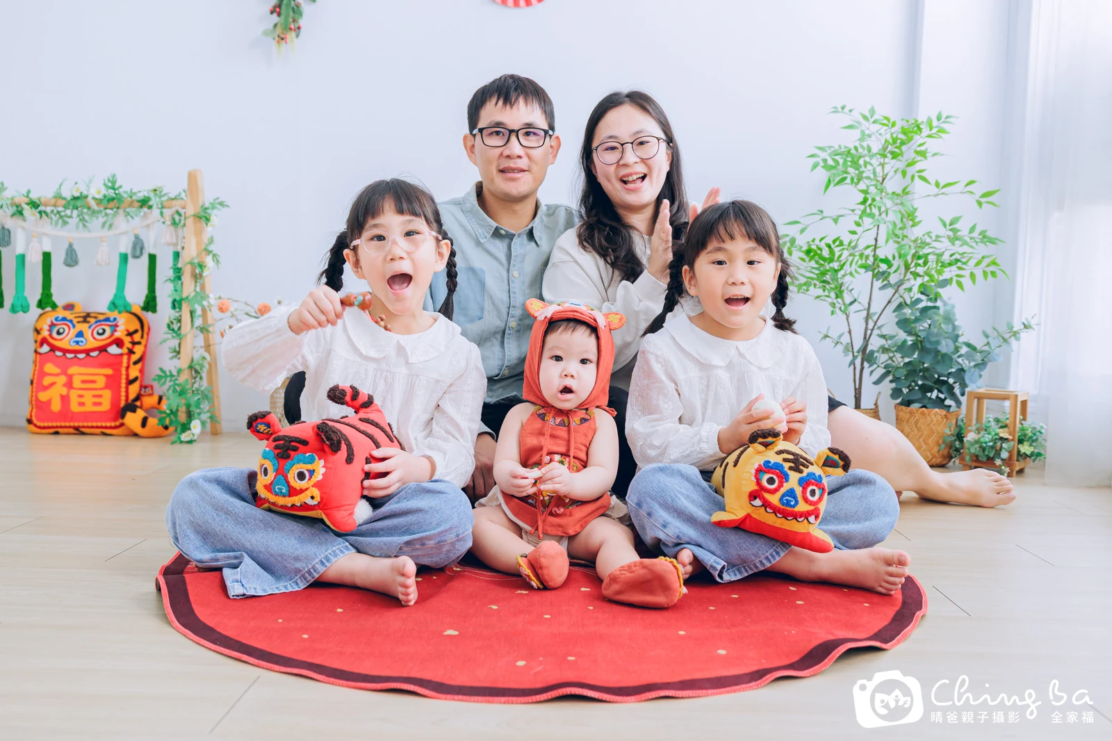 小家庭抓周拍作品｜2025 年冬季｜晴爸親子攝影