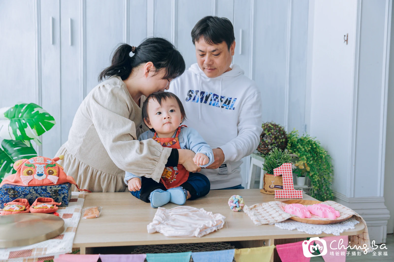 小米菓在台中拍小家庭抓周的珍貴一刻