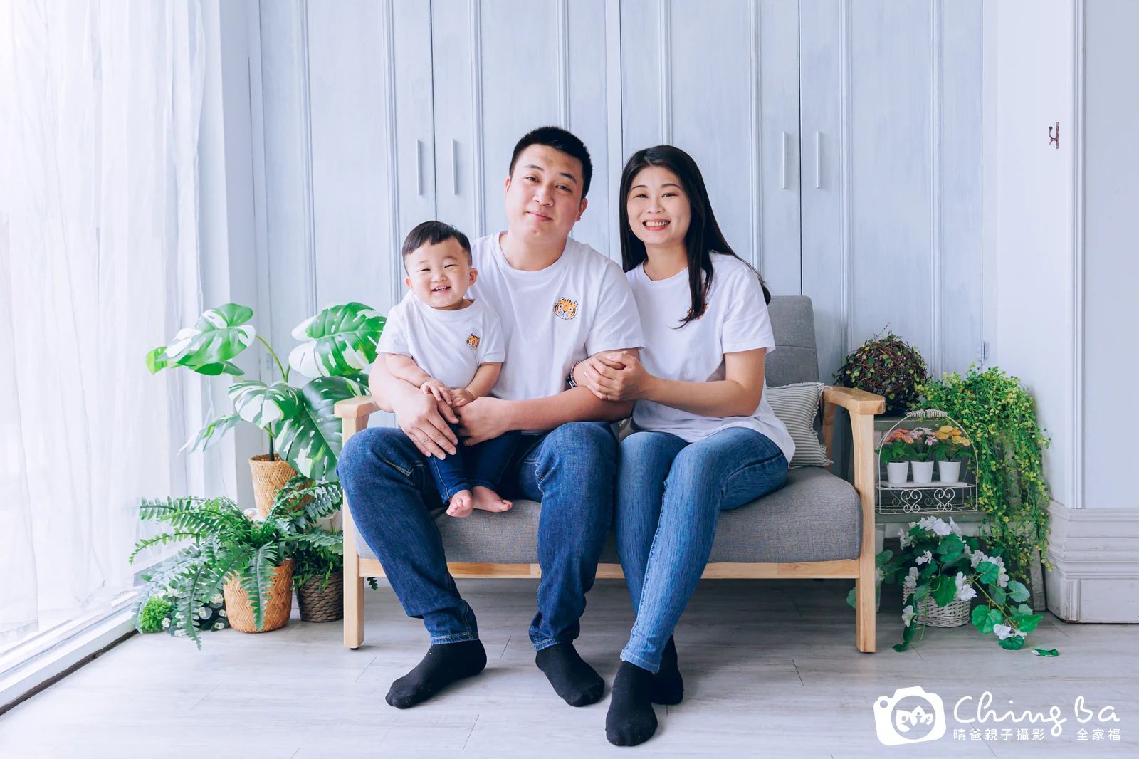 小家庭抓周拍作品｜2023 年春季｜晴爸親子攝影
