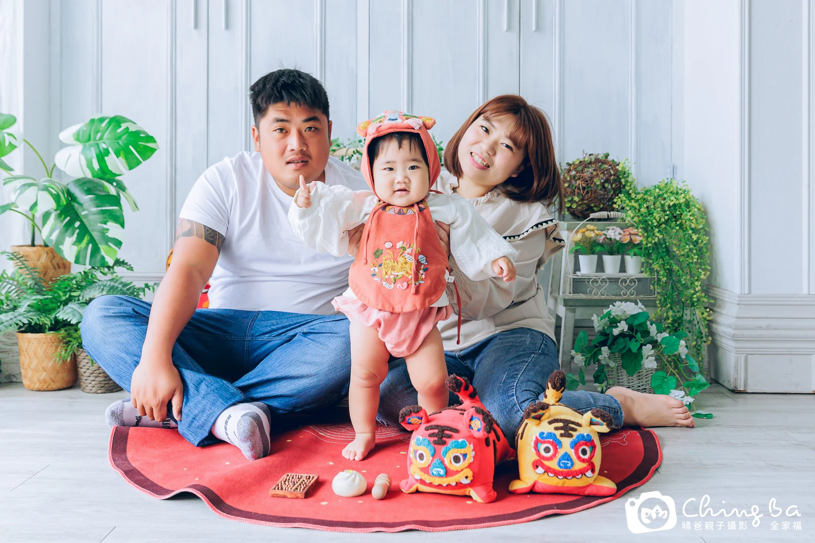 彤 1 歲寶貝 台中小家庭抓周紀念照｜晴爸親子攝影