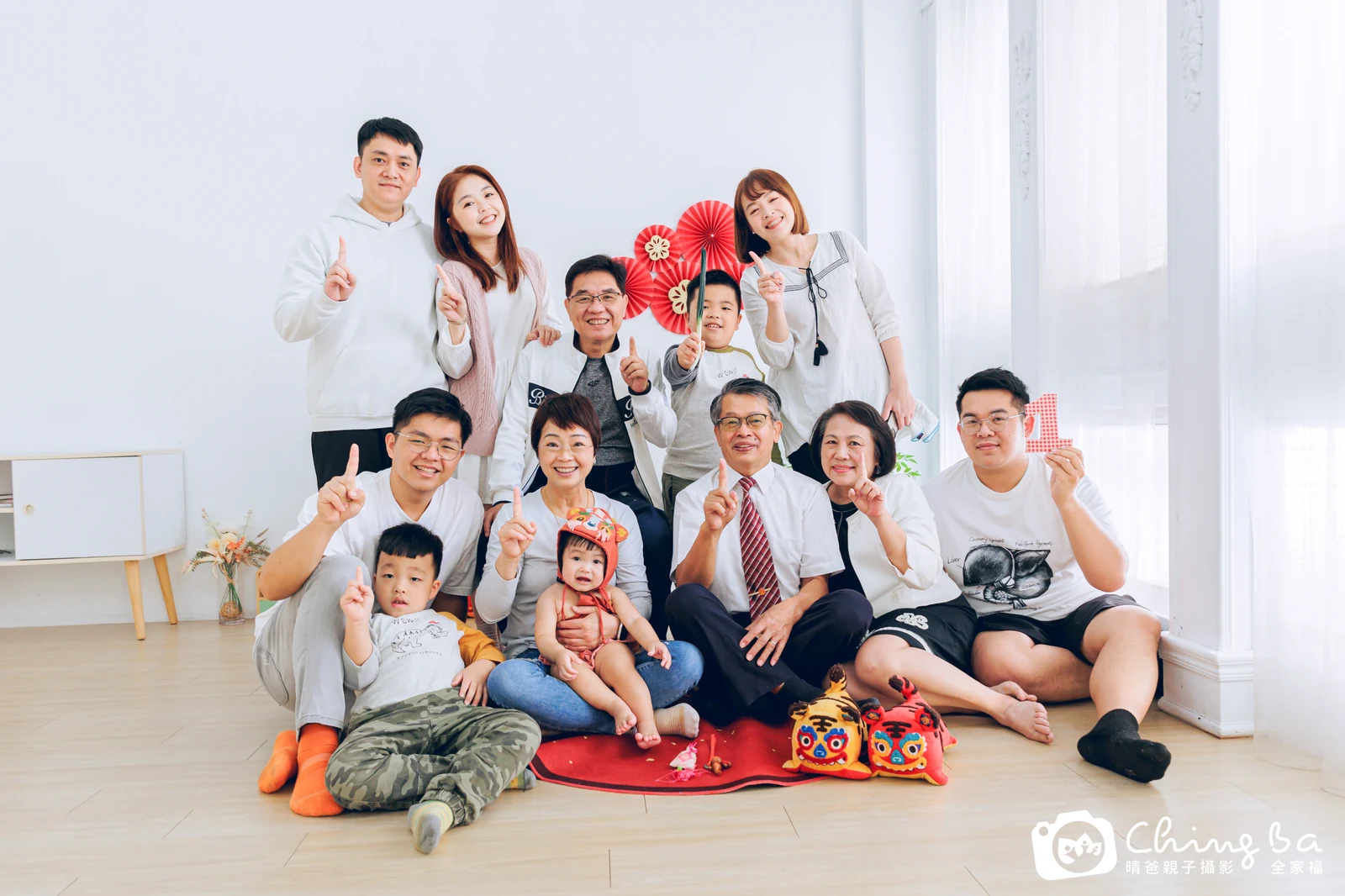 小家庭抓周拍作品｜2023 年冬季｜晴爸親子攝影