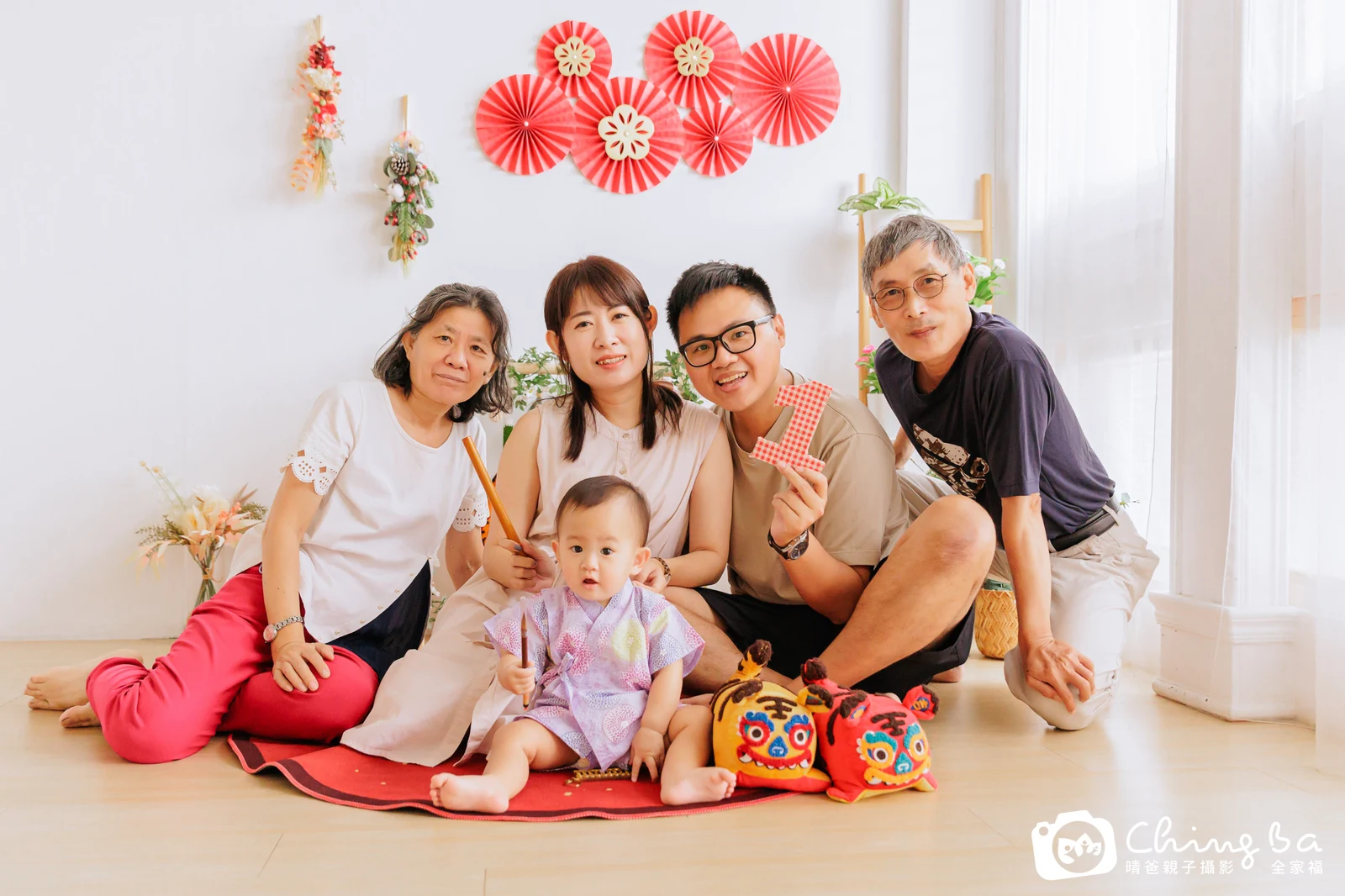 小家庭抓周拍作品|2023 年夏季|晴爸親子攝影