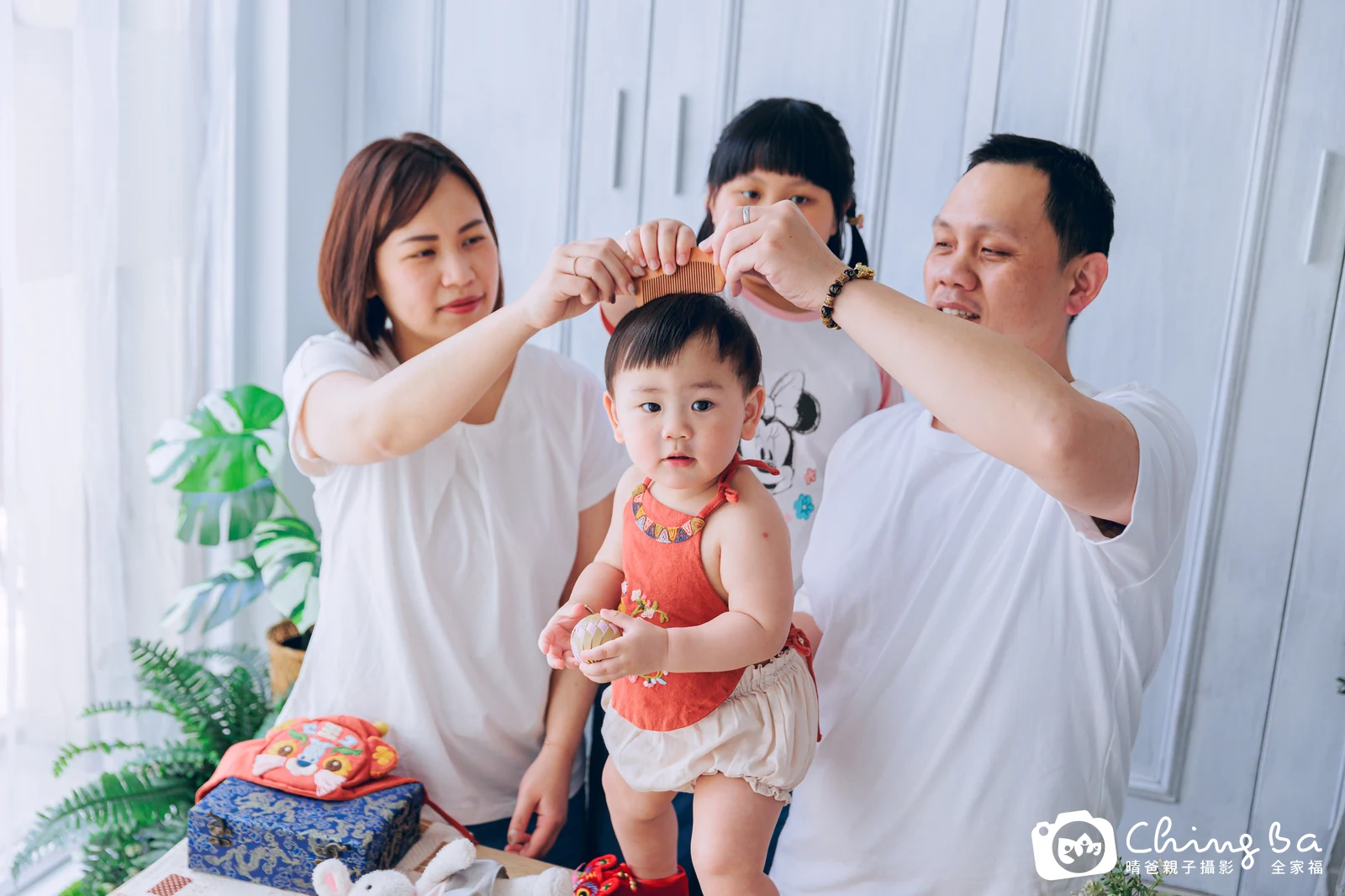 萌寶在台中拍小家庭抓周的珍貴一刻