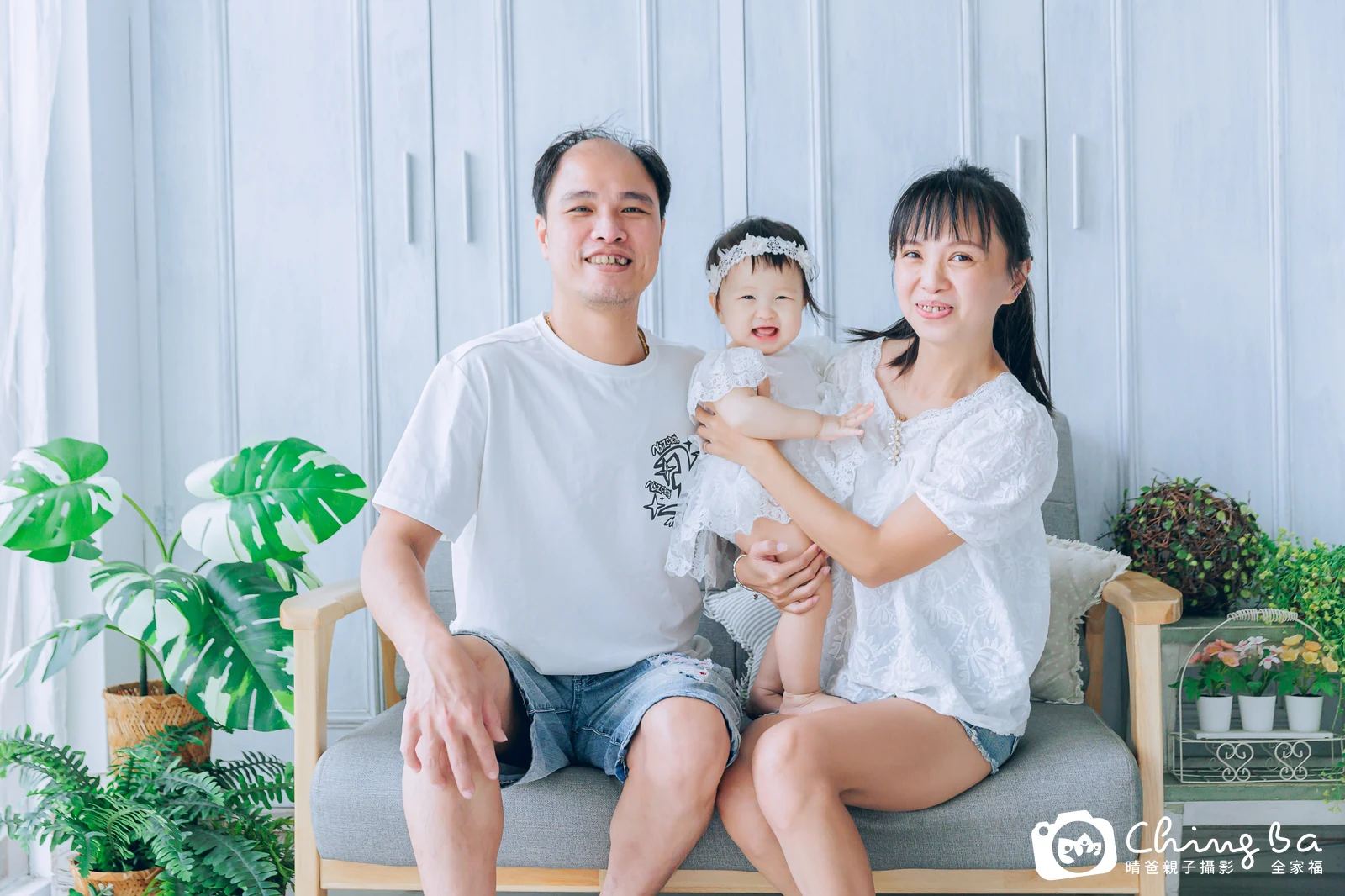 小妞妞 1 歲寶貝 台中小家庭抓周紀念照｜晴爸親子攝影