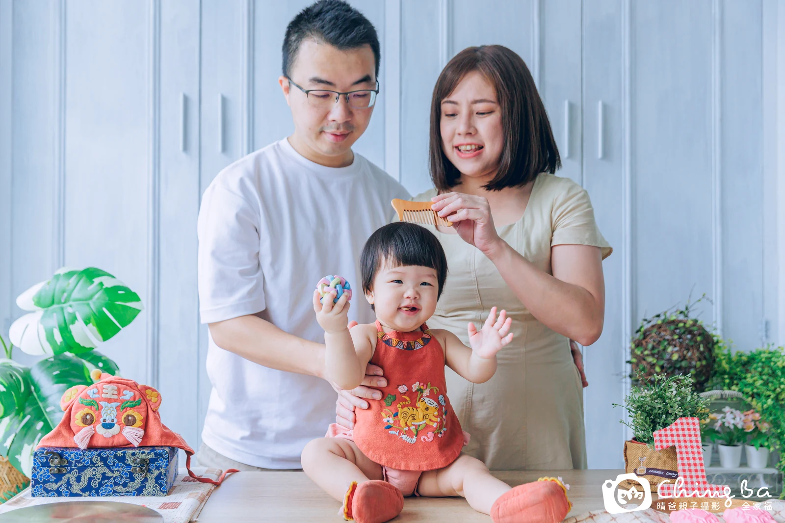 小家庭抓周拍作品|2024 年春季|晴爸親子攝影