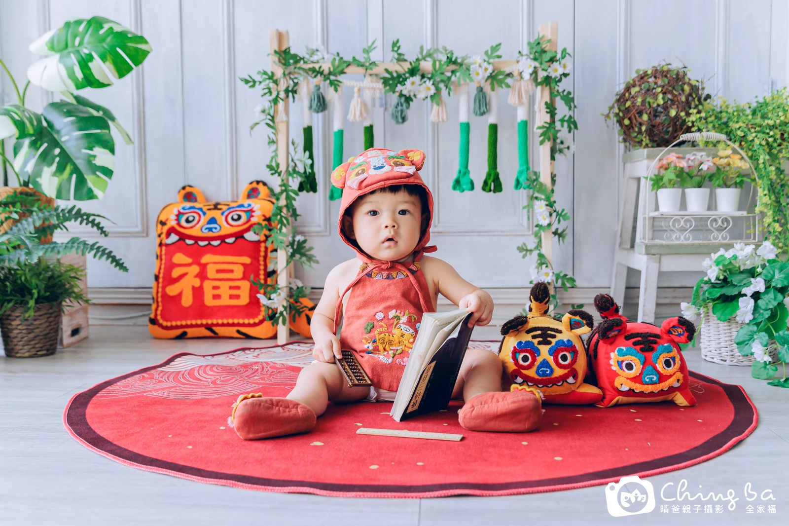 傑周歲抓周儀式的紀錄（2023 年夏季）