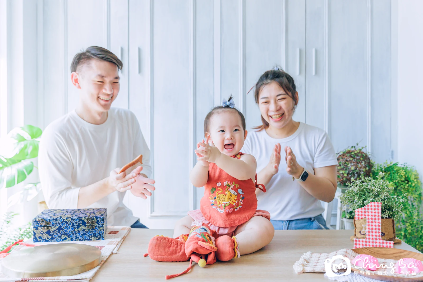 媗媗 11 個月寶貝 台中小家庭抓周紀念照｜晴爸親子攝影