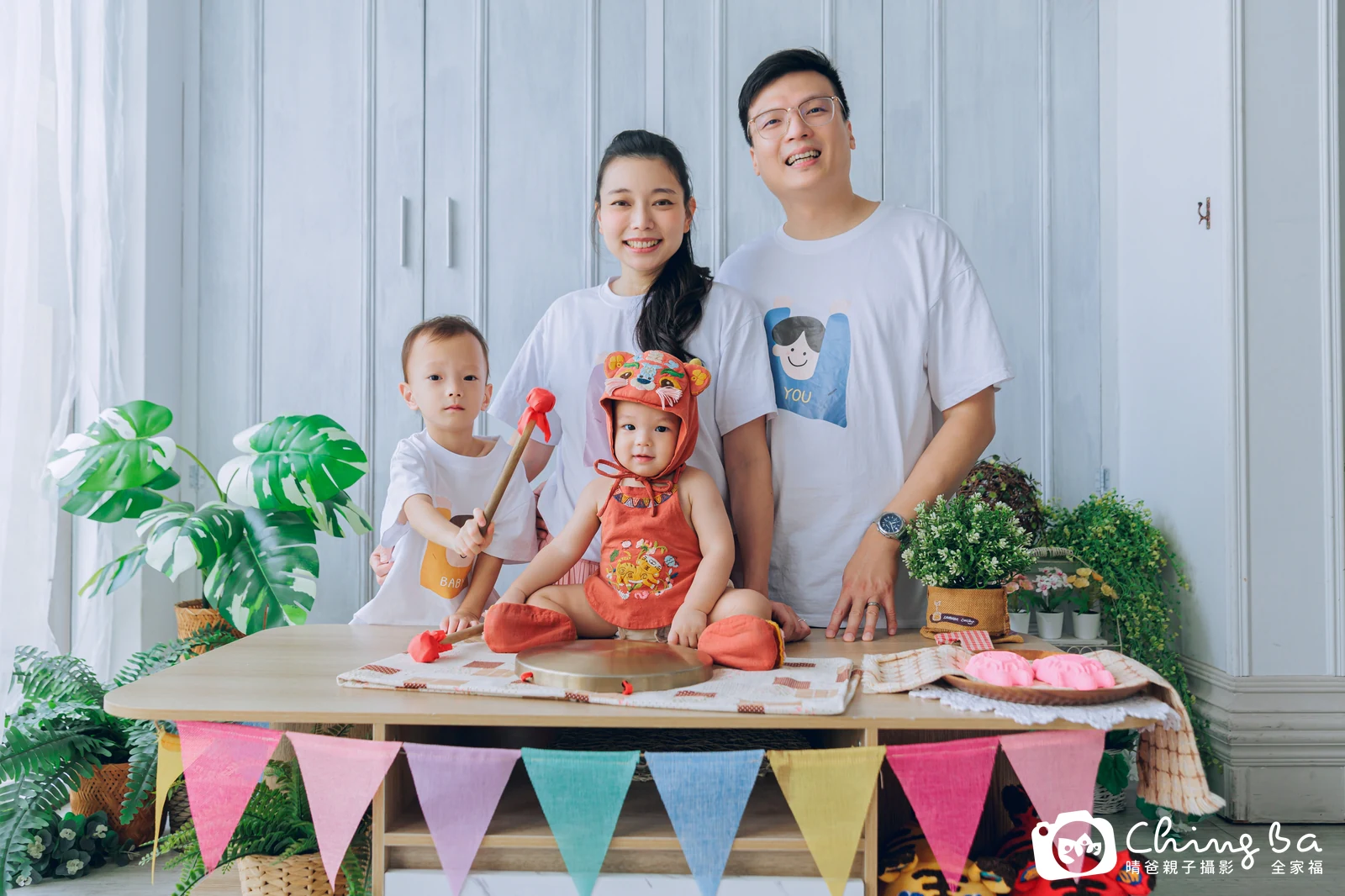 仔仔周歲抓周儀式的紀錄（2025 年夏季）