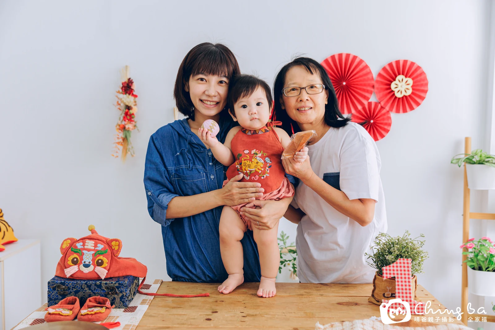 本丸在台中拍小家庭抓周的珍貴一刻