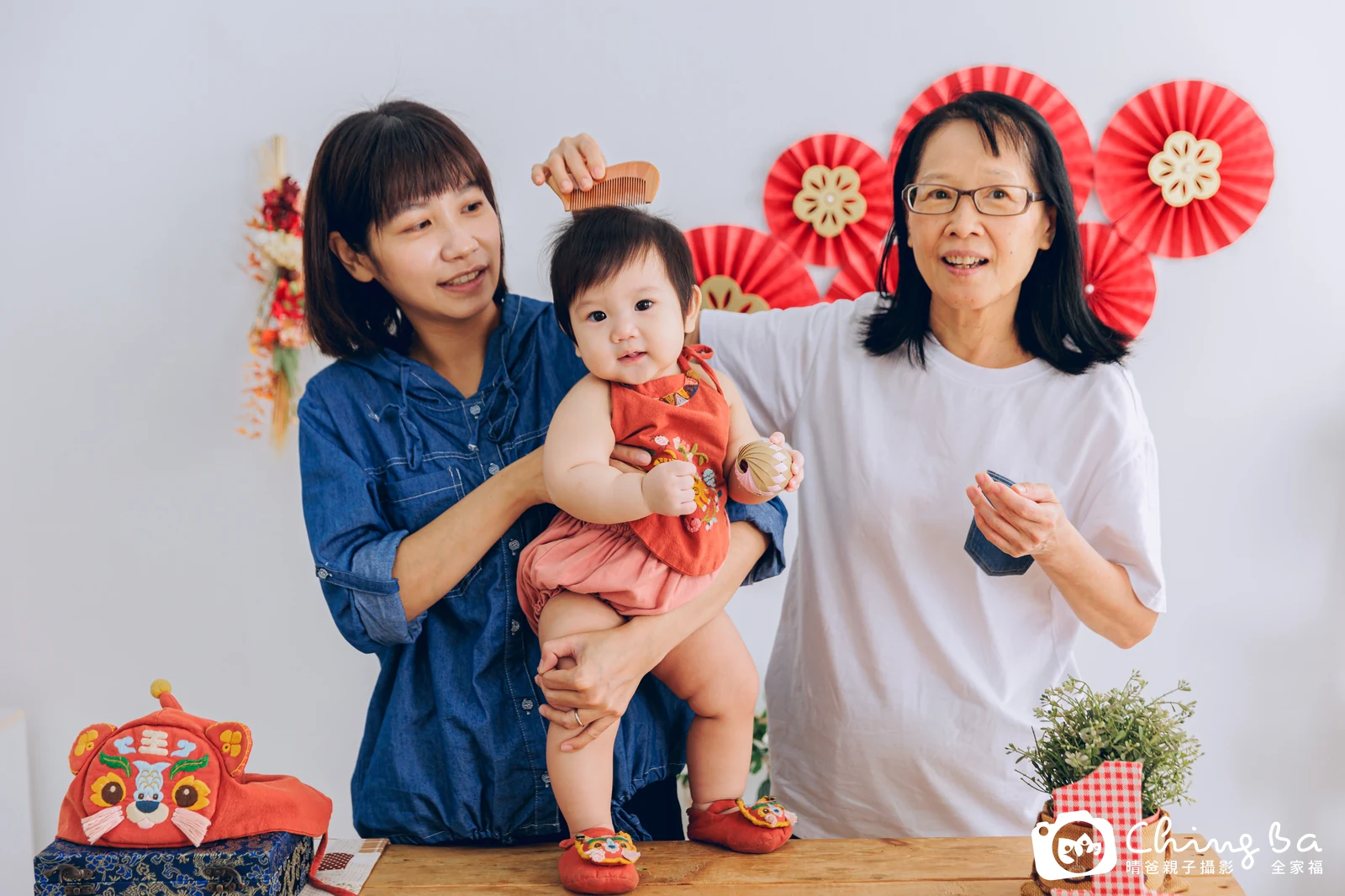 本丸在台中拍小家庭抓周的珍貴一刻