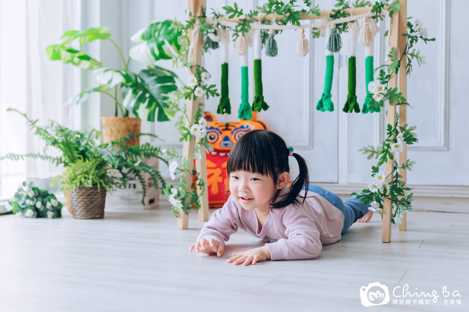 妞妞周歲抓周儀式的紀錄(2023 年春季)