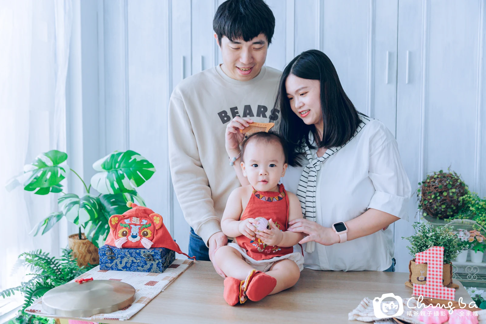 小芋圓周歲抓周儀式的紀錄（2023 年冬季）