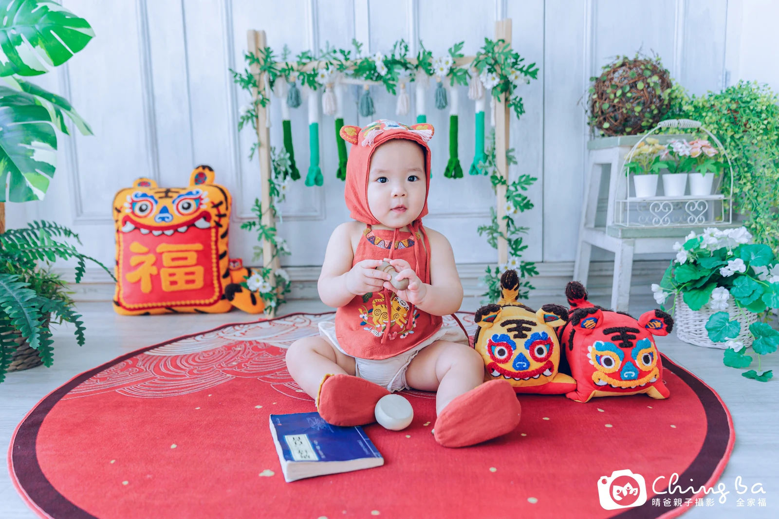 小芋圓周歲抓周儀式的紀錄（2023 年冬季）