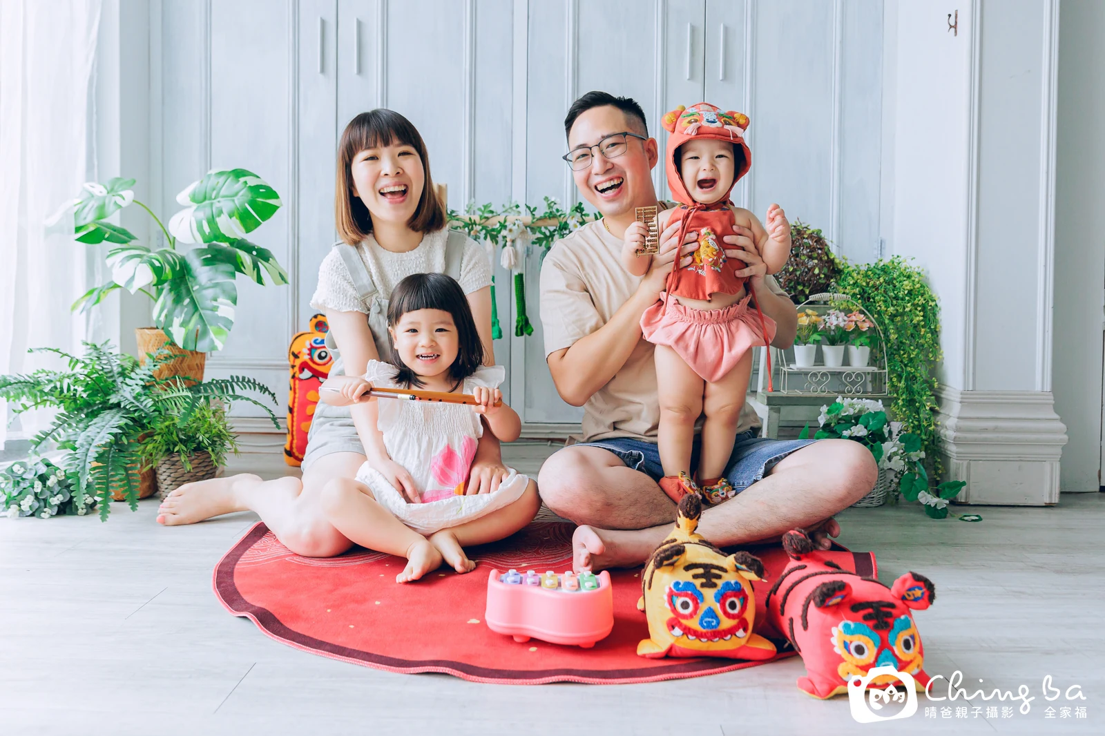小家庭抓周拍作品｜2023 年秋季｜晴爸親子攝影
