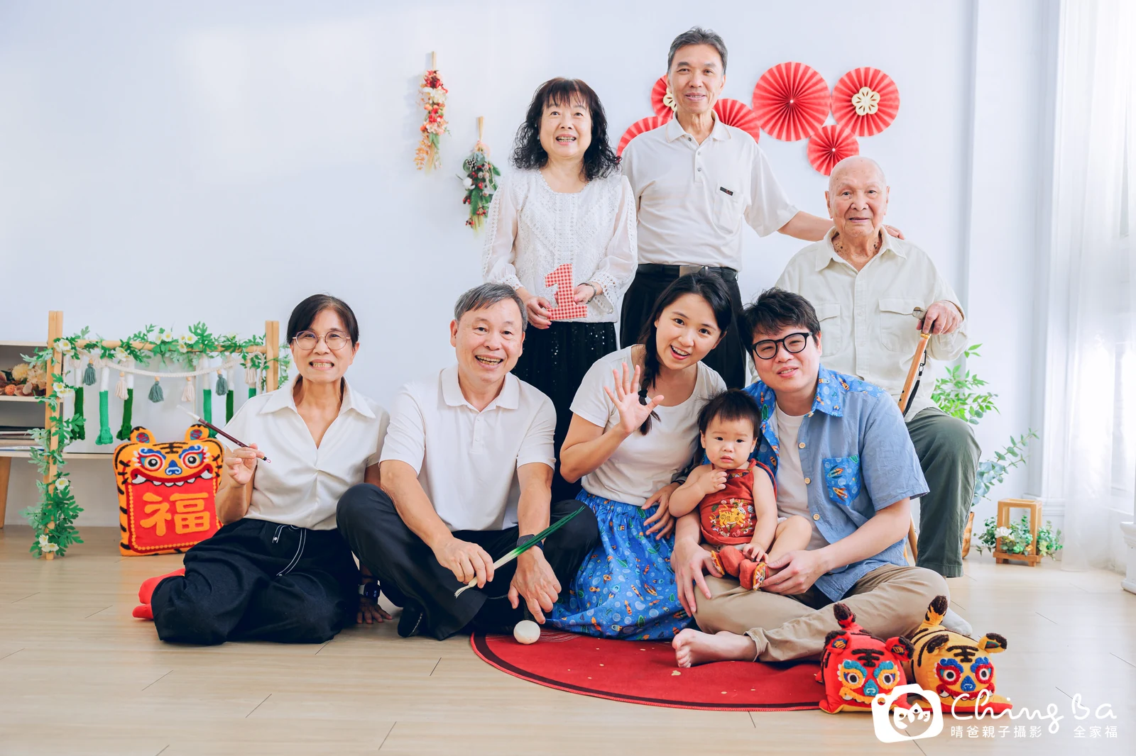 小家庭抓周拍作品|2025 年冬季|晴爸親子攝影