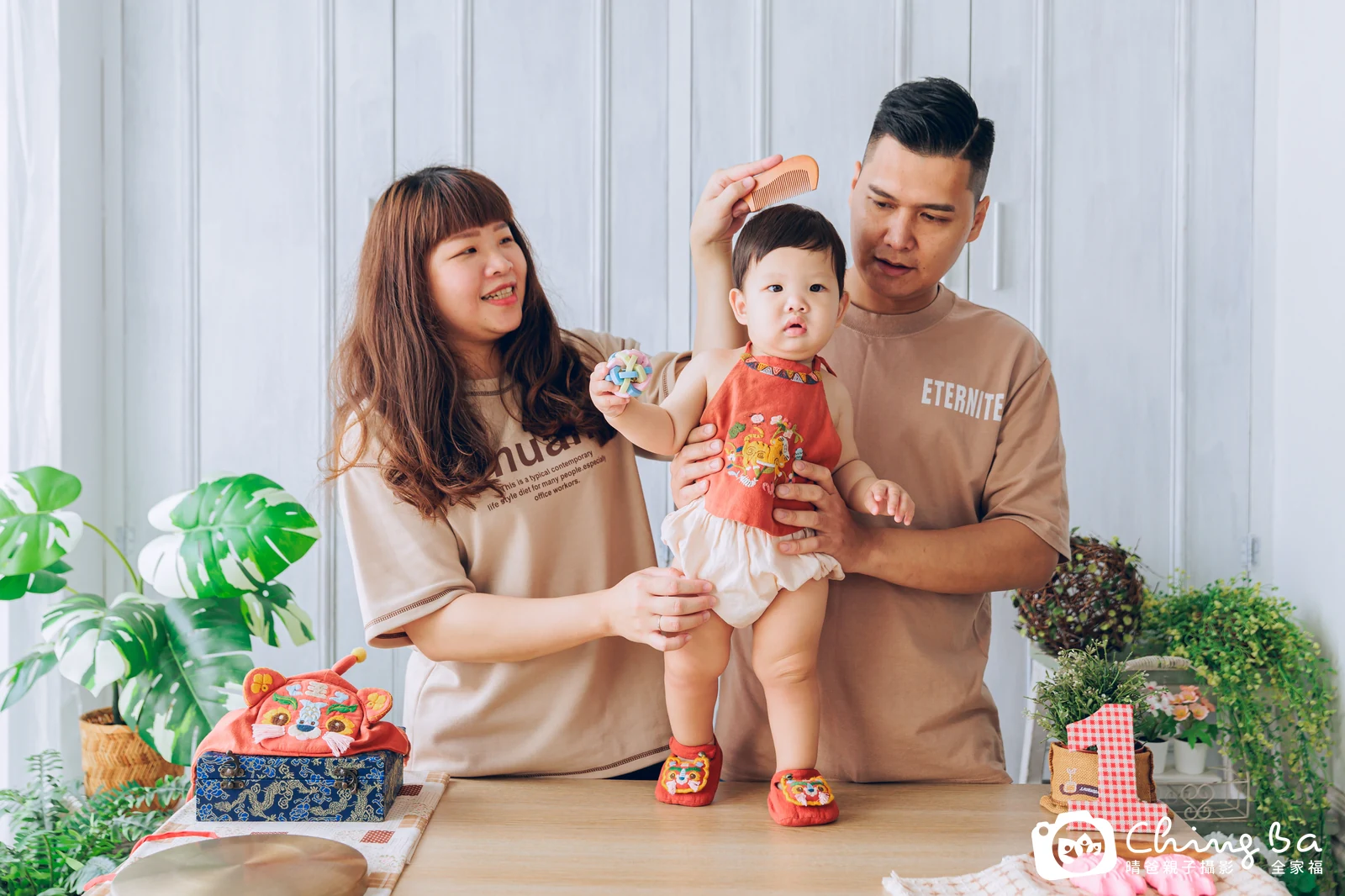 小家庭抓周拍作品|2024 年春季|晴爸親子攝影
