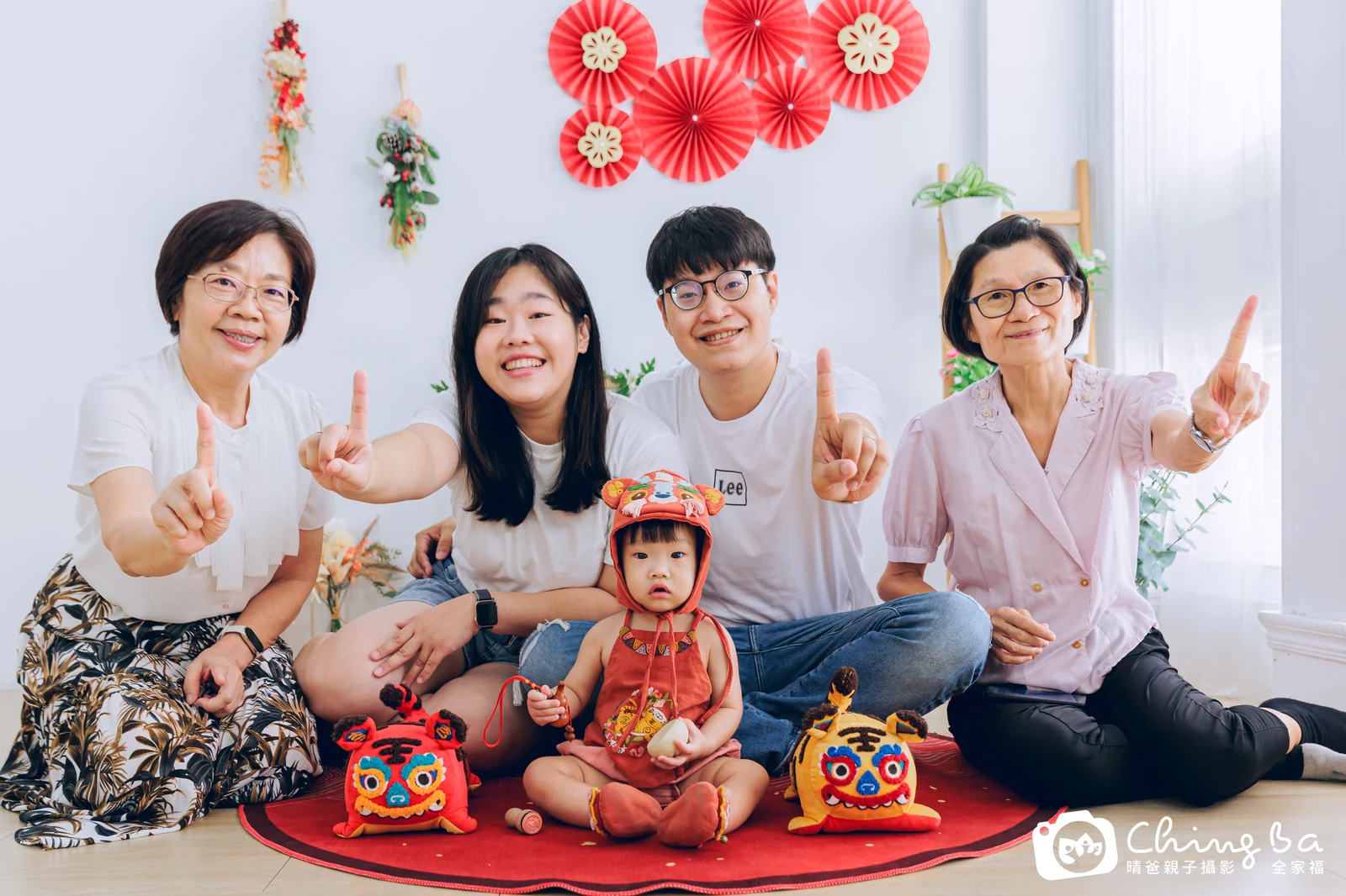 晴 1 歲寶貝 台中小家庭抓周紀念照｜晴爸親子攝影