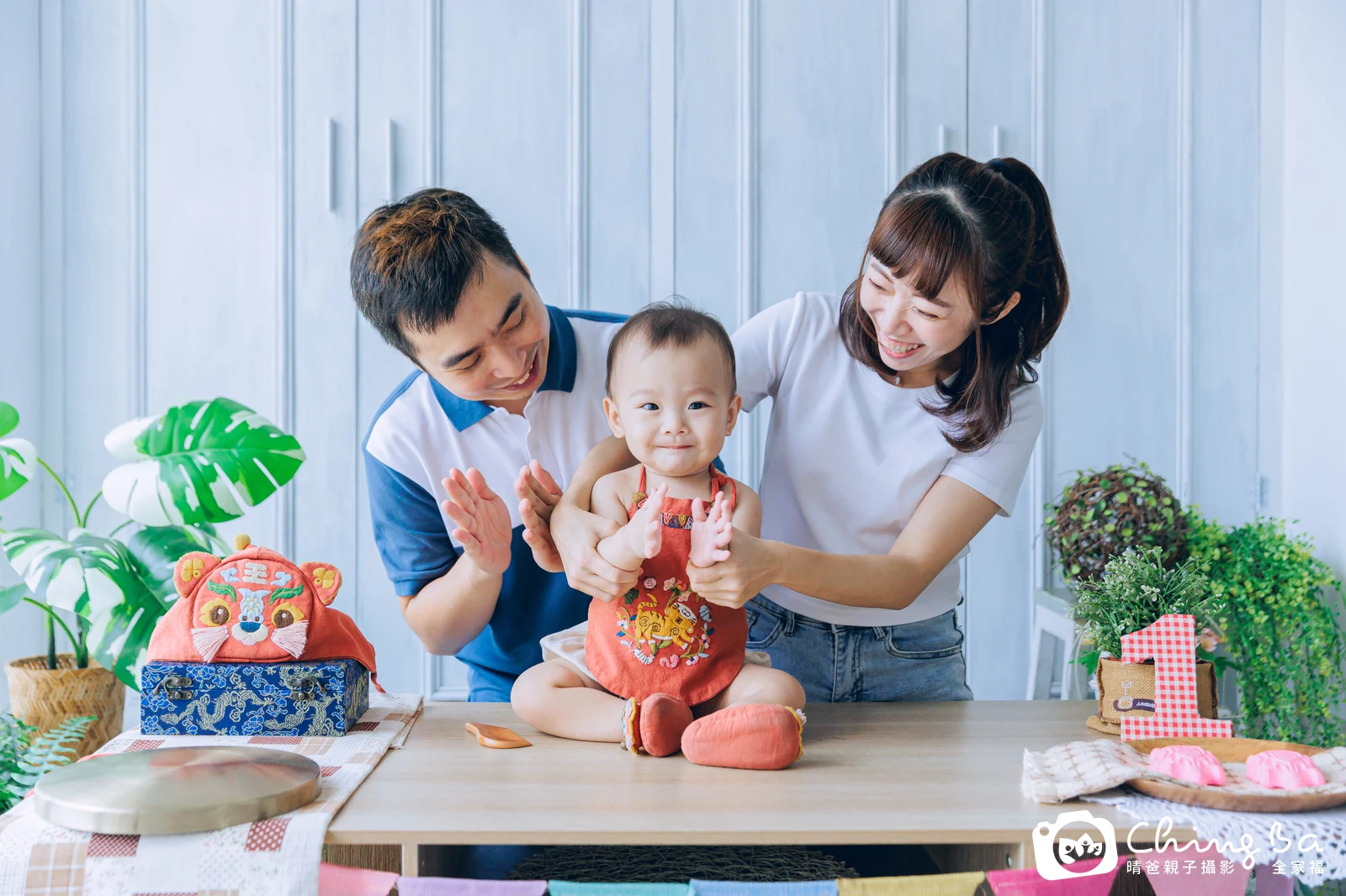 小家庭抓周拍作品|2023 年秋季|晴爸親子攝影