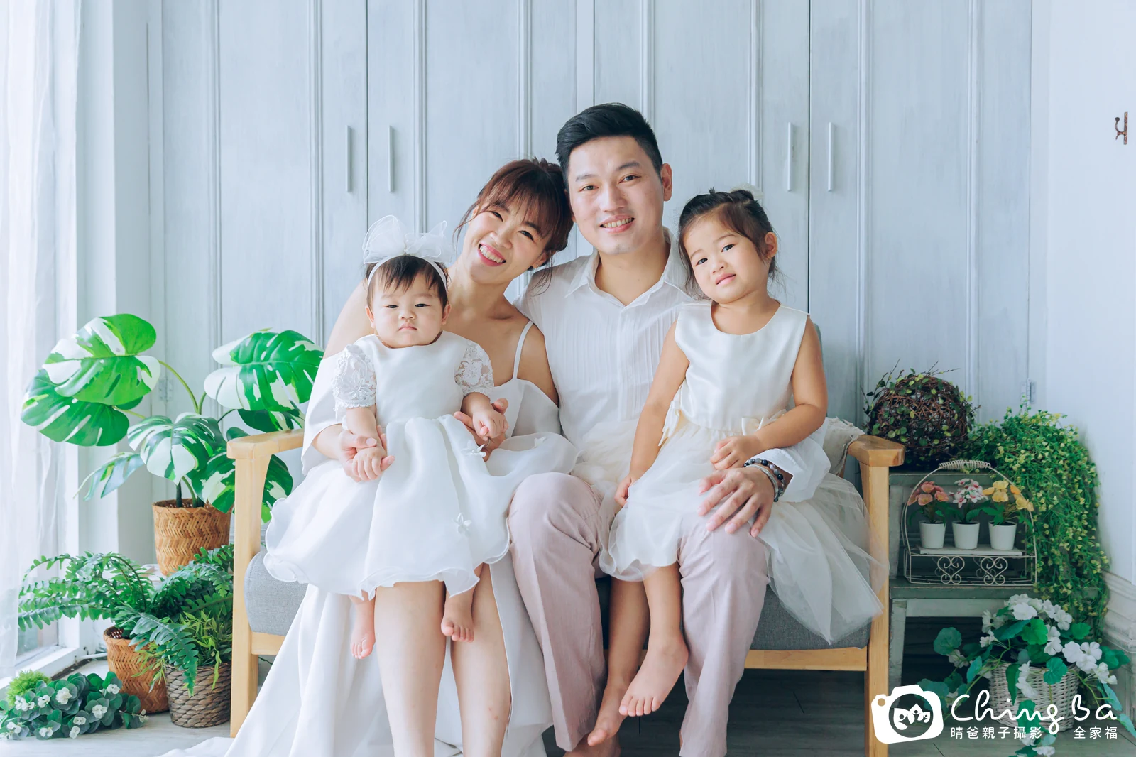 Yuna 約 1 歲寶貝 台中小家庭抓周紀念照｜晴爸親子攝影
