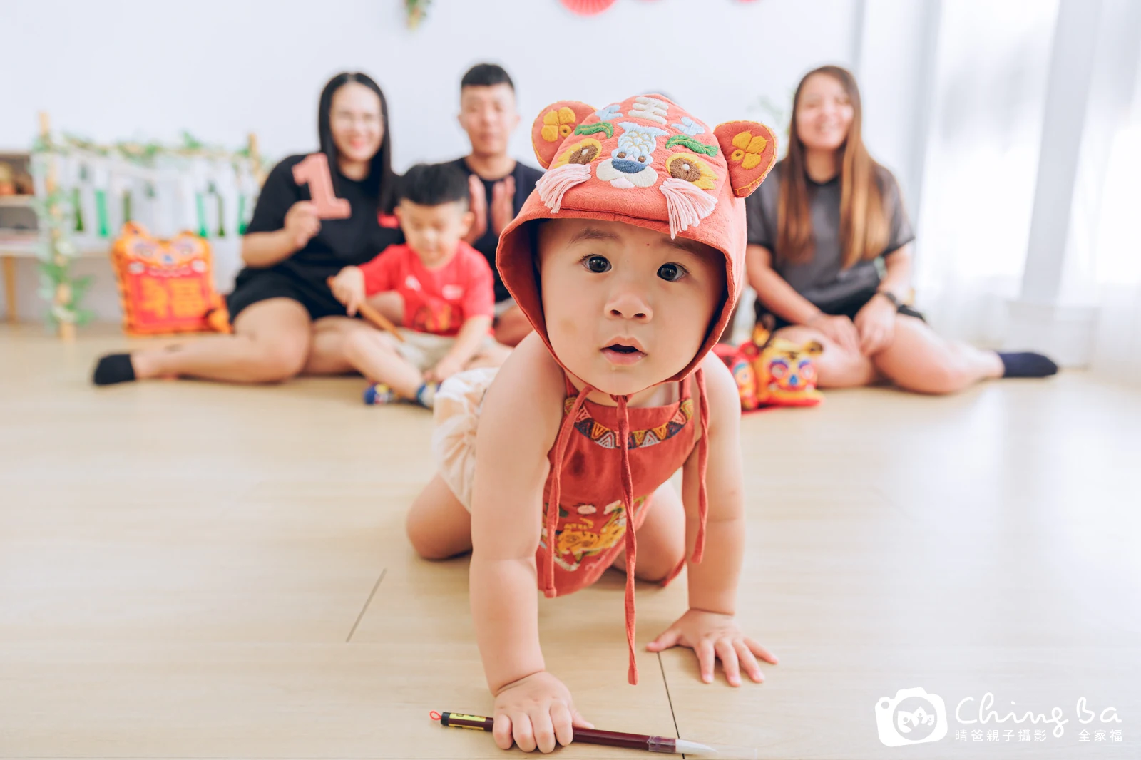 小家庭抓周拍作品｜2025 年秋季｜晴爸親子攝影