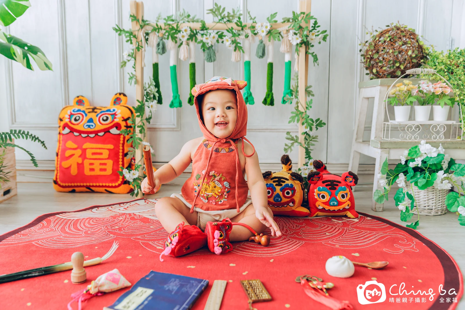 小家庭抓周拍作品|2023 年秋季|晴爸親子攝影