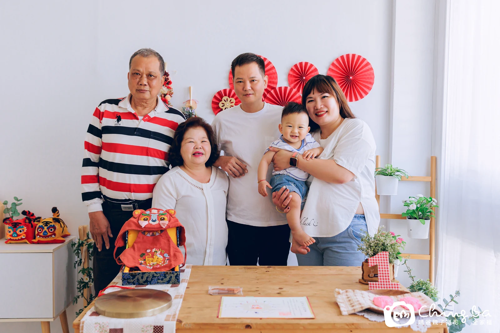 霆在台中拍小家庭抓周的珍貴一刻