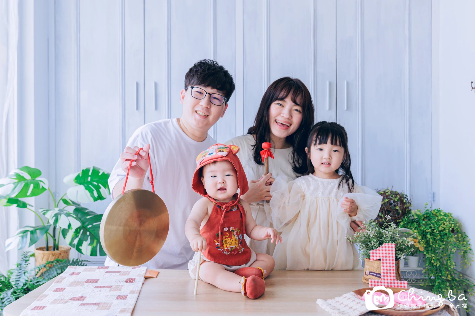 小家庭抓周拍作品|2023 年春季|晴爸親子攝影