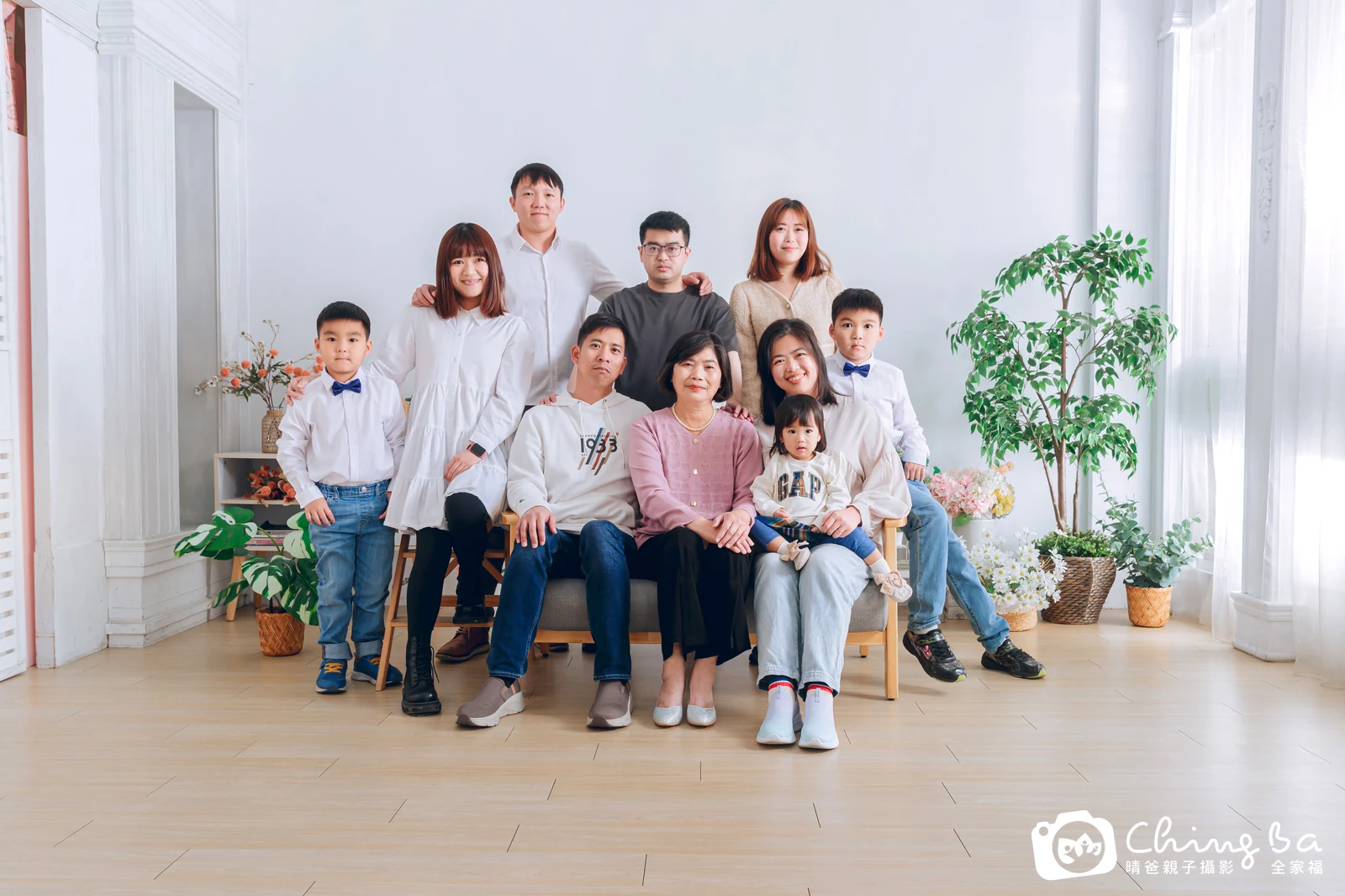 家族全家福作品｜2025 年新春｜晴爸親子攝影