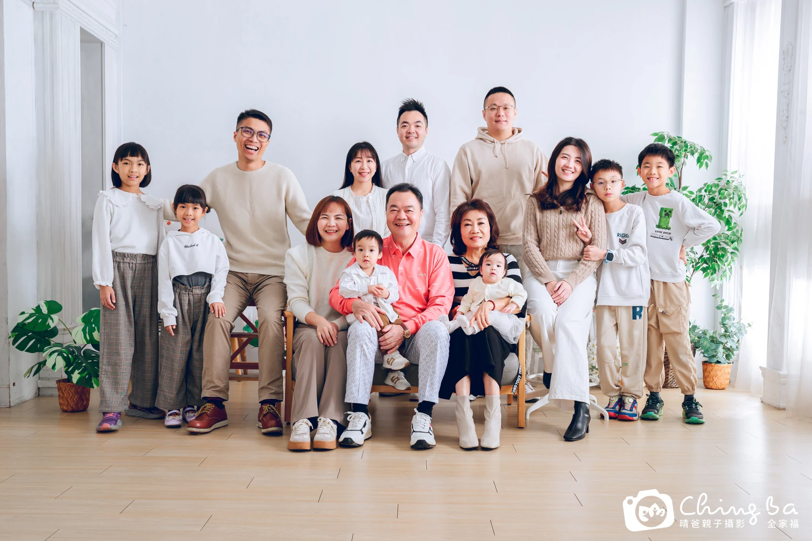 家族全家福作品｜2026 年冬季｜晴爸親子攝影