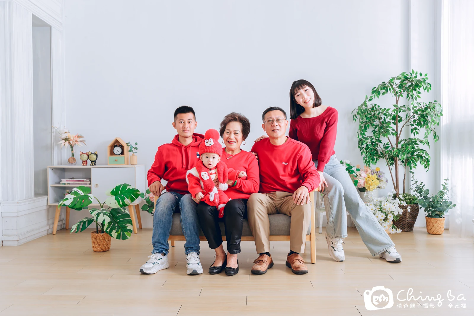 家族全家福作品|2024 年新春|晴爸親子攝影
