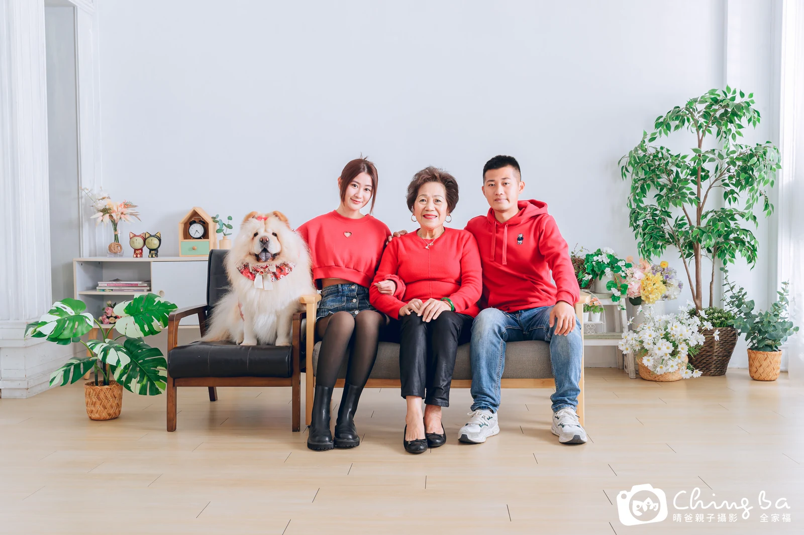 2024 年新春的家族全家福,5 大 1 小