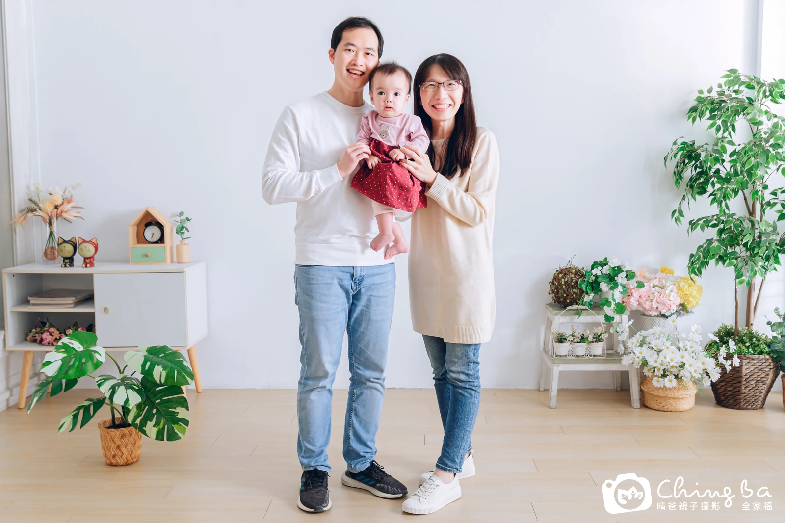 台中攝影棚的家族全家福紀念照