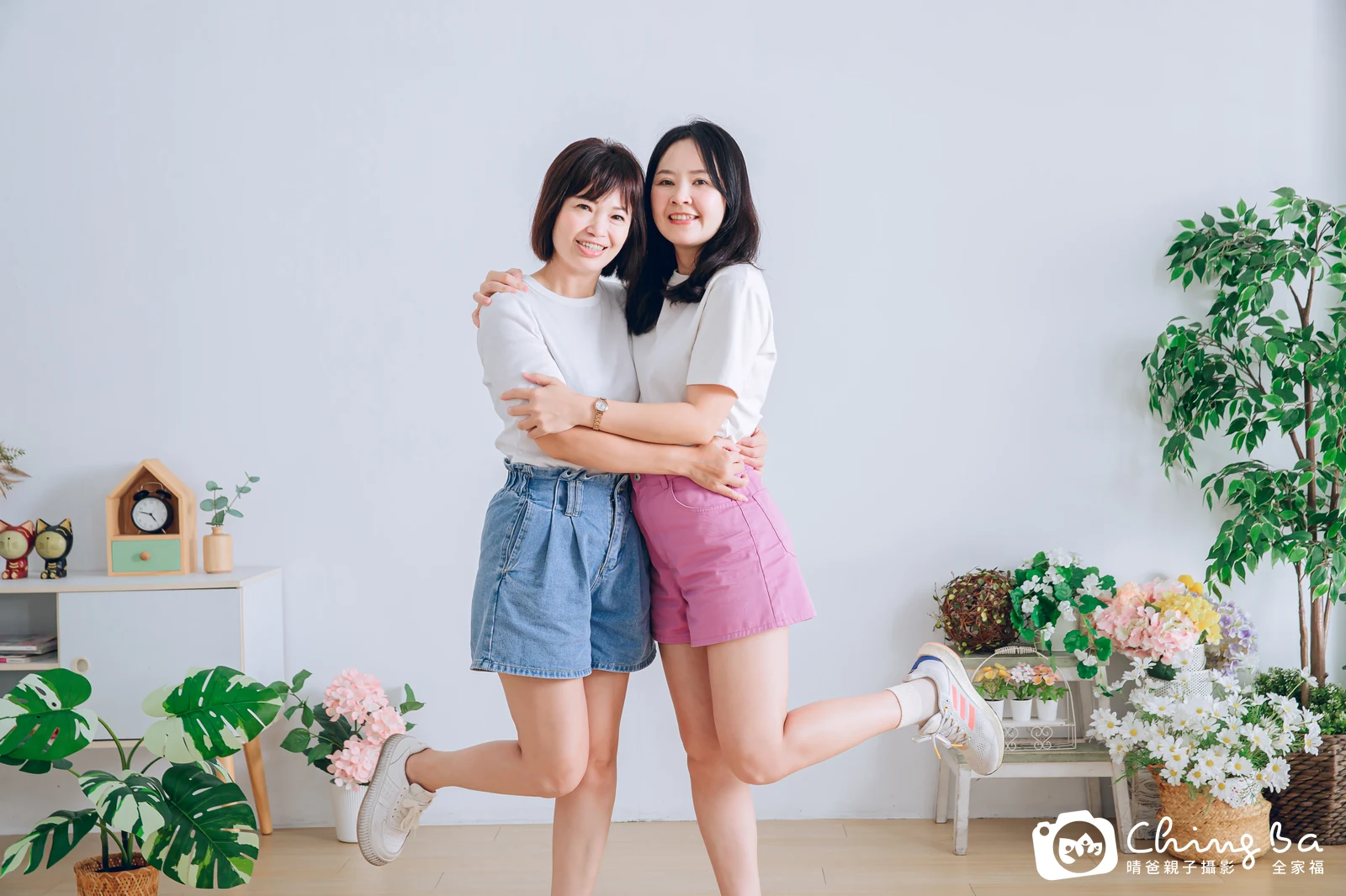 一家人在晴爸攝影棚拍全家福