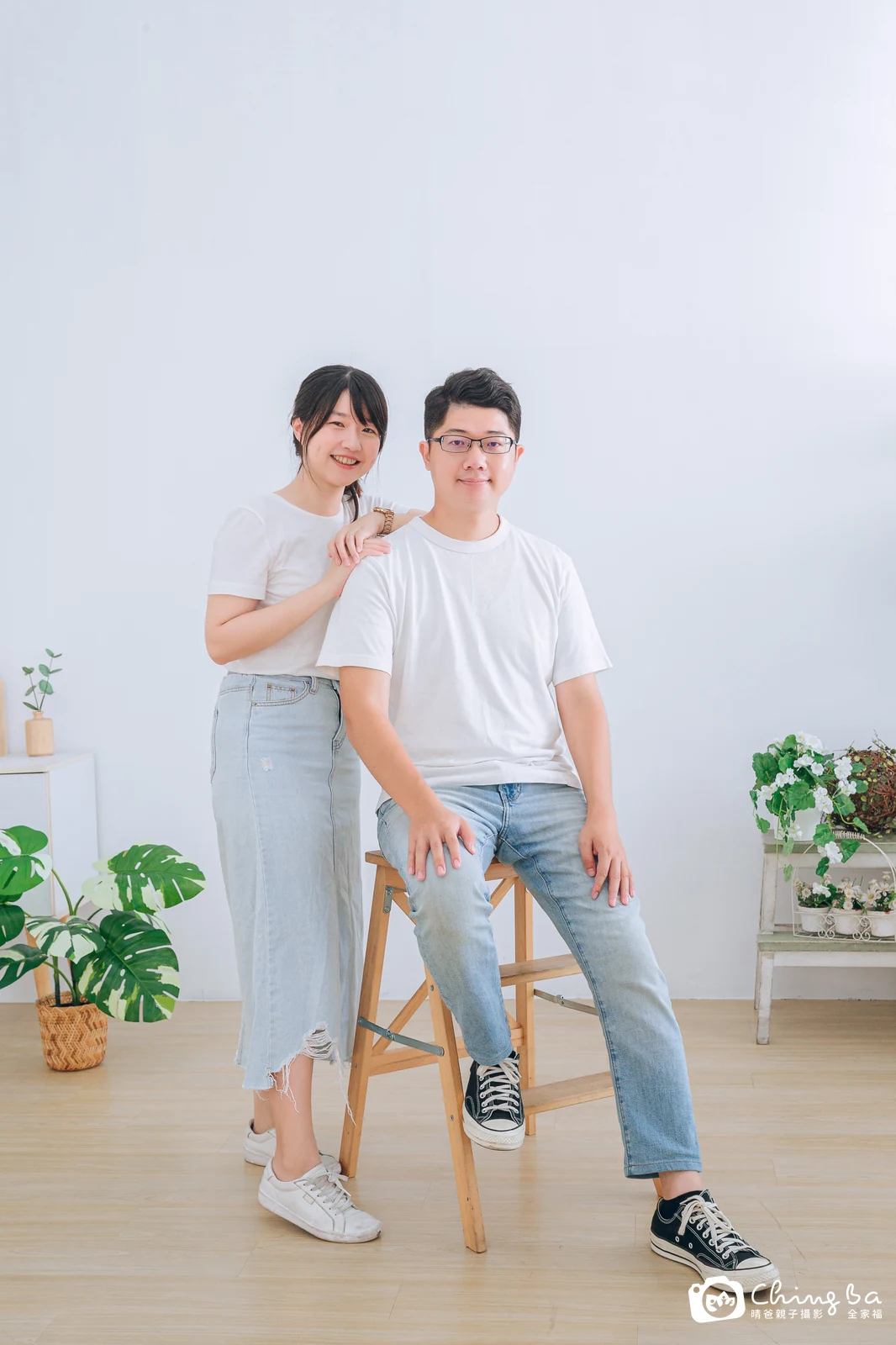一家人在晴爸攝影棚拍全家福