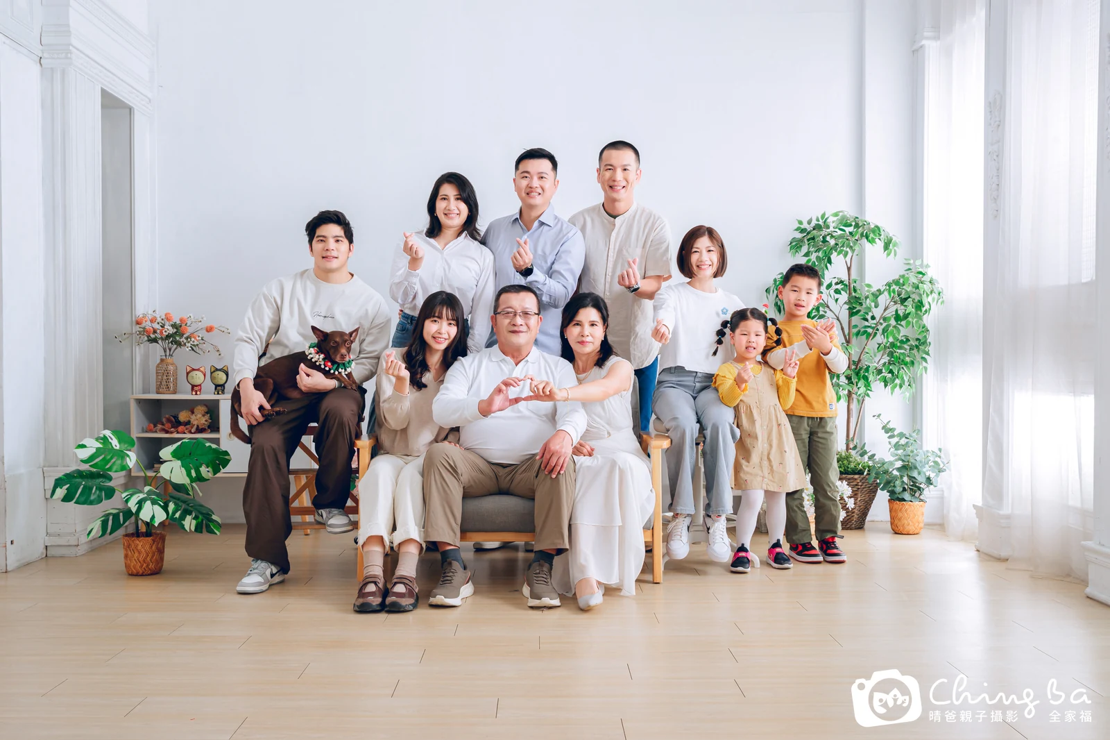 家族全家福作品|2025 年冬季|晴爸親子攝影